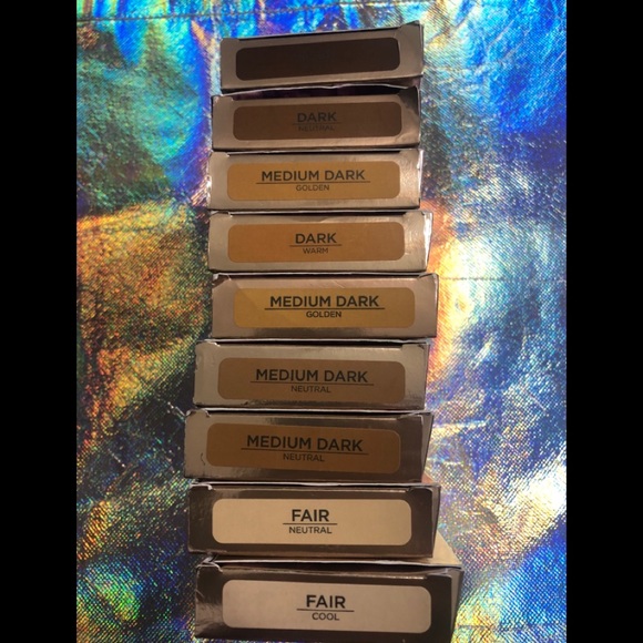 Urban Decay Naked Skin Powder Foundation - Picture 3 of 7